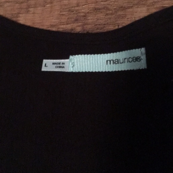 Maurice’s top size large - Picture 2 of 4